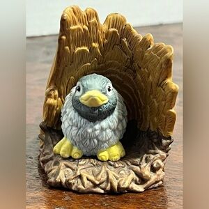 Vintage Franklin Porcelain 1984 Woodland Surprises Bluebird Figurine - 3.25”T